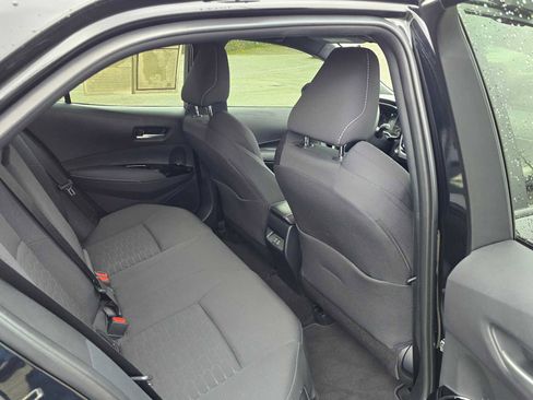 Used 2025 Toyota Corolla SE image 15
