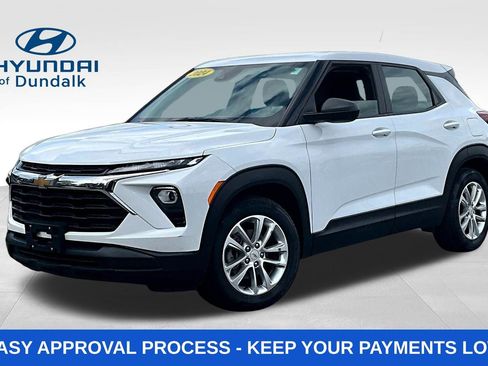 Used 2024 Chevrolet TrailBlazer LS FWD image 1