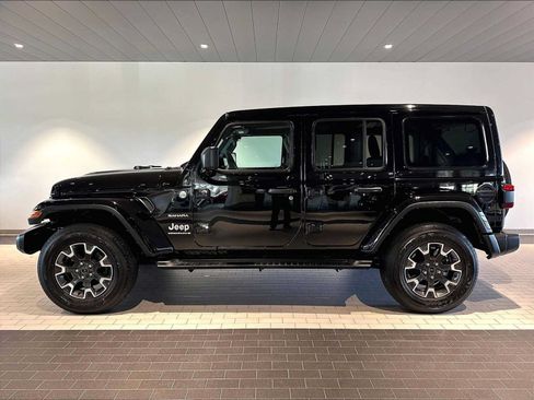 Used 2024 Jeep Wrangler Unlimited Sahara w/ Safety Group AWD/4WD image 2