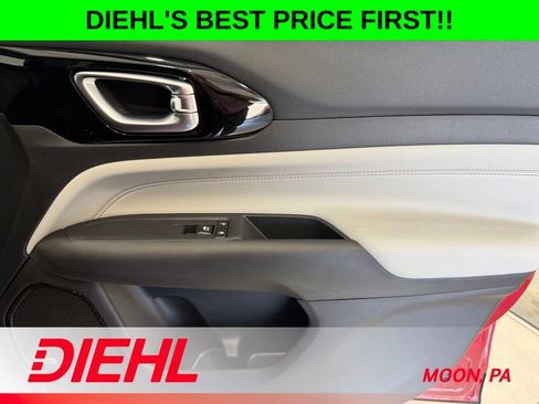 New 2026 Jeep Compass Limited w/ Sun, Sound & Navigation Group AWD/4WD image 15