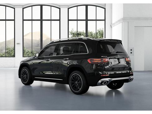New 2026 Mercedes-Benz GLB 35 AMG 4MATIC image 28