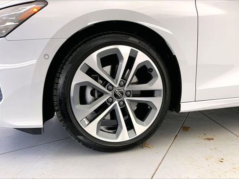 Used 2025 Audi A3 2.0T Premium Plus w/ Premium Plus Package image 9