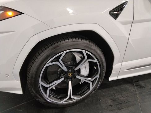 Used 2020 Lamborghini Urus image 50