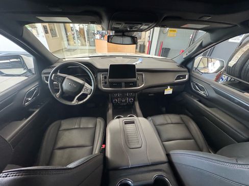 Used 2024 Chevrolet Tahoe RST w/ Luxury Package AWD/4WD image 16