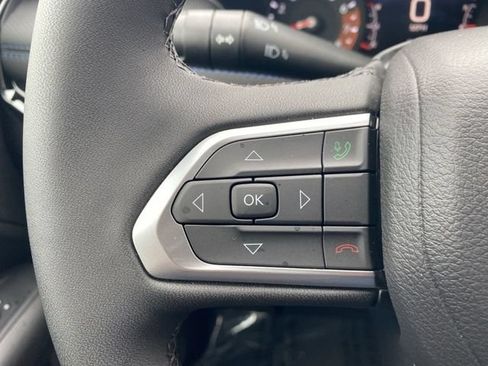 Used 2026 Jeep Compass Latitude AWD/4WD image 31