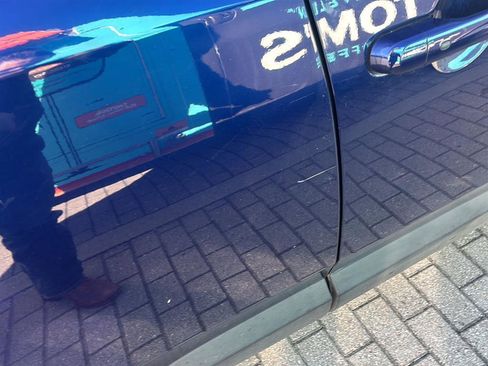 Used 2021 Jeep Renegade Latitude image 3