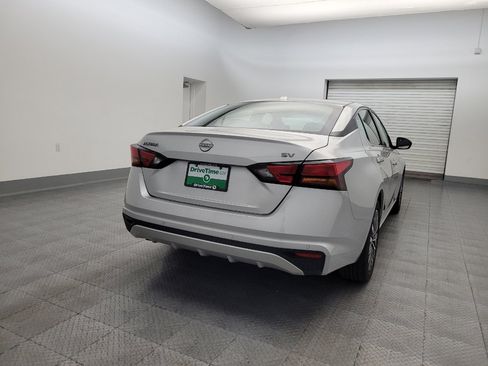 Used 2024 Nissan Altima 2.5 SV image 7