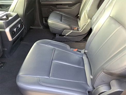 Used 2024 Ford Expedition XLT image 23