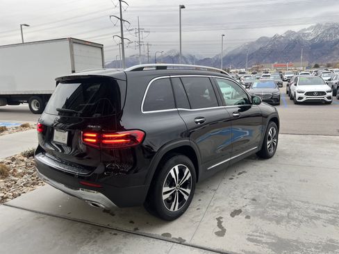 Certified 2025 Mercedes-Benz GLB 250 4MATIC image 5