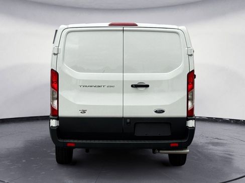Used 2024 Ford Transit 250 Low Roof RWD image 4