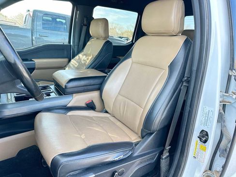 Used 2022 Ford F150 Lariat w/ Equipment Group 502A High image 17