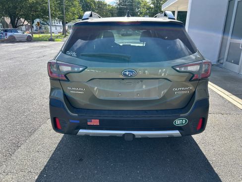 Used 2020 Subaru Outback Touring AWD/4WD image 11