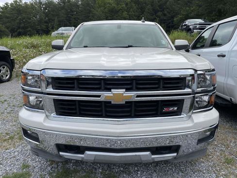 Used 2015 Chevrolet Silverado 1500 LT w/ LT Convenience Package AWD/4WD image 2