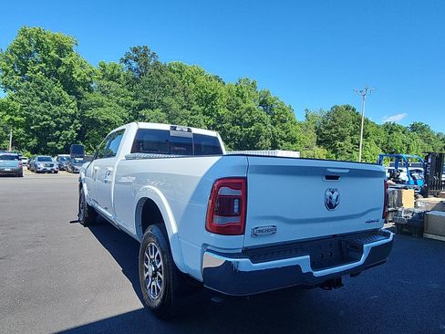 Used 2024 RAM 3500 Limited AWD/4WD image 3