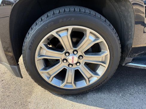 Used 2019 GMC Yukon Denali w/ Open Road Package image 15