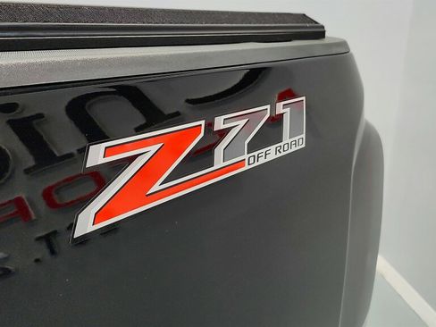 Used 2019 Chevrolet Colorado Z71 AWD/4WD image 19
