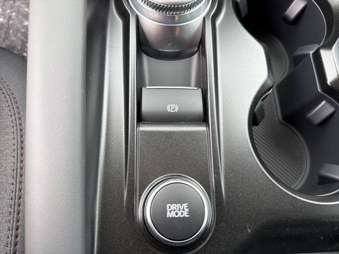 New 2026 Ford Explorer Active RWD image 12
