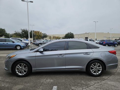 Used 2016 Hyundai Sonata SE image 3