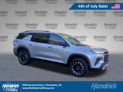 Used 2025 Chevrolet Traverse Z71 w/ Enhanced Driving Package