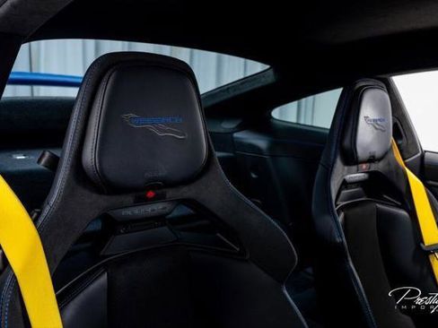 Used 2025 Porsche 911 GT3 RWD image 47