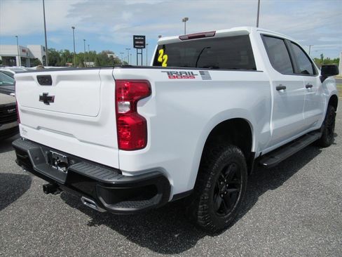 Used 2022 Chevrolet Silverado 1500 Custom Trail Boss image 8