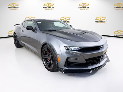 Used 2022 Chevrolet Camaro SS image 1