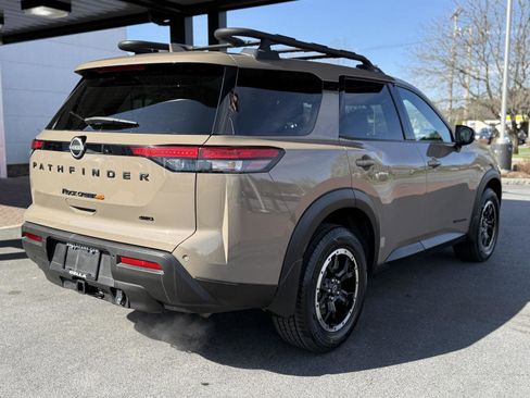 Used 2023 Nissan Pathfinder Rock Creek AWD/4WD image 5