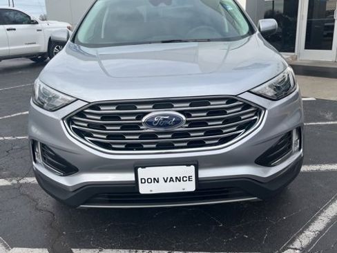 Used 2022 Ford Edge SEL w/ Convenience Package image 9