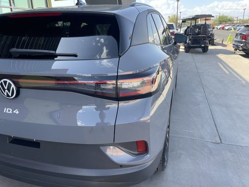 Used 2024 Volkswagen ID.4 S image 12