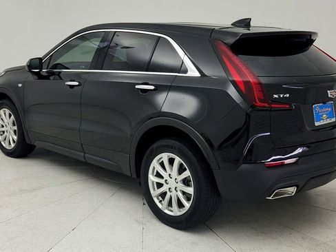 Certified 2023 Cadillac XT4 Luxury FWD image 6