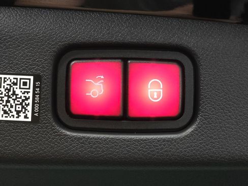 Certified 2026 Mercedes-Benz E 350 4MATIC Sedan image 32