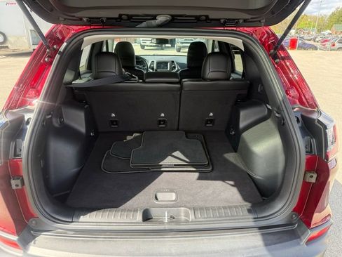 Used 2021 Jeep Cherokee Latitude Lux image 14