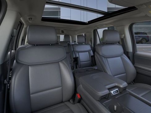 New 2026 Ford Expedition Active AWD/4WD image 10