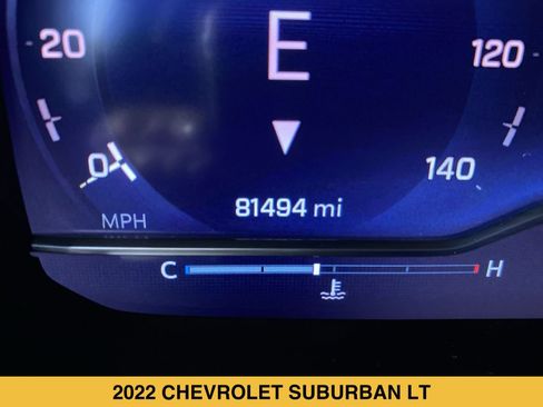 Certified 2022 Chevrolet Suburban LT w/ Luxury Package AWD/4WD image 4