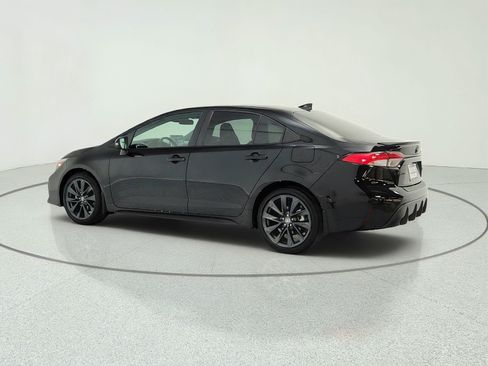 Used 2025 Toyota Corolla SE w/ SE Premium Package FWD image 7