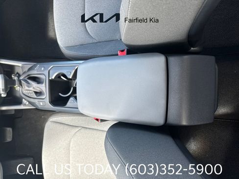 New 2025 Kia K4 LXS FWD image 19
