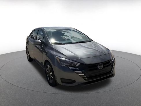 Used 2025 Nissan Versa SV w/ Trunk Package FWD image 3