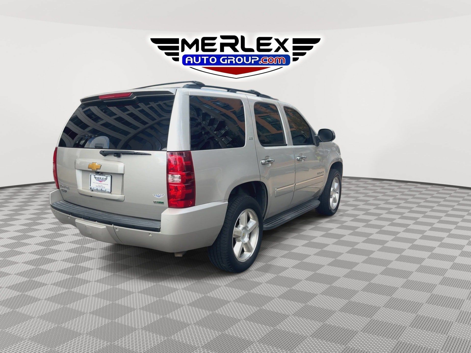 Used 2009 Chevrolet Tahoe LTZ AWD/4WD image 8