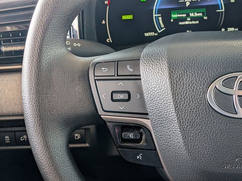 Certified 2025 Toyota Camry LE image 15