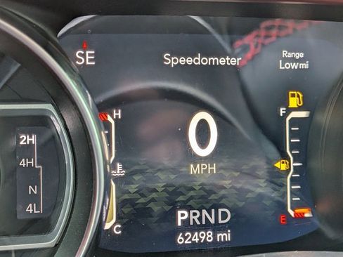 Used 2021 Jeep Gladiator Rubicon AWD/4WD image 5