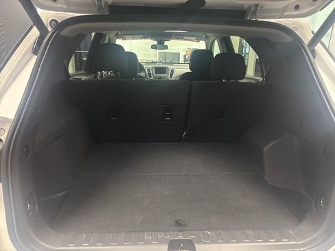 Used 2024 Chevrolet Equinox LT image 5