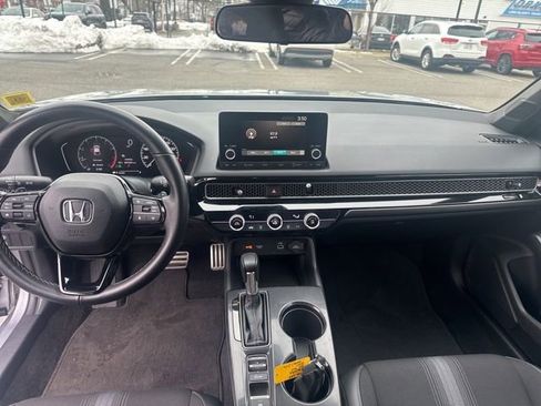Used 2023 Honda Civic Sport image 16