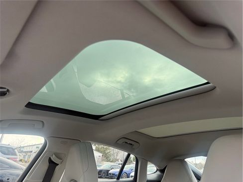 Used 2019 Porsche Panamera 4 image 30