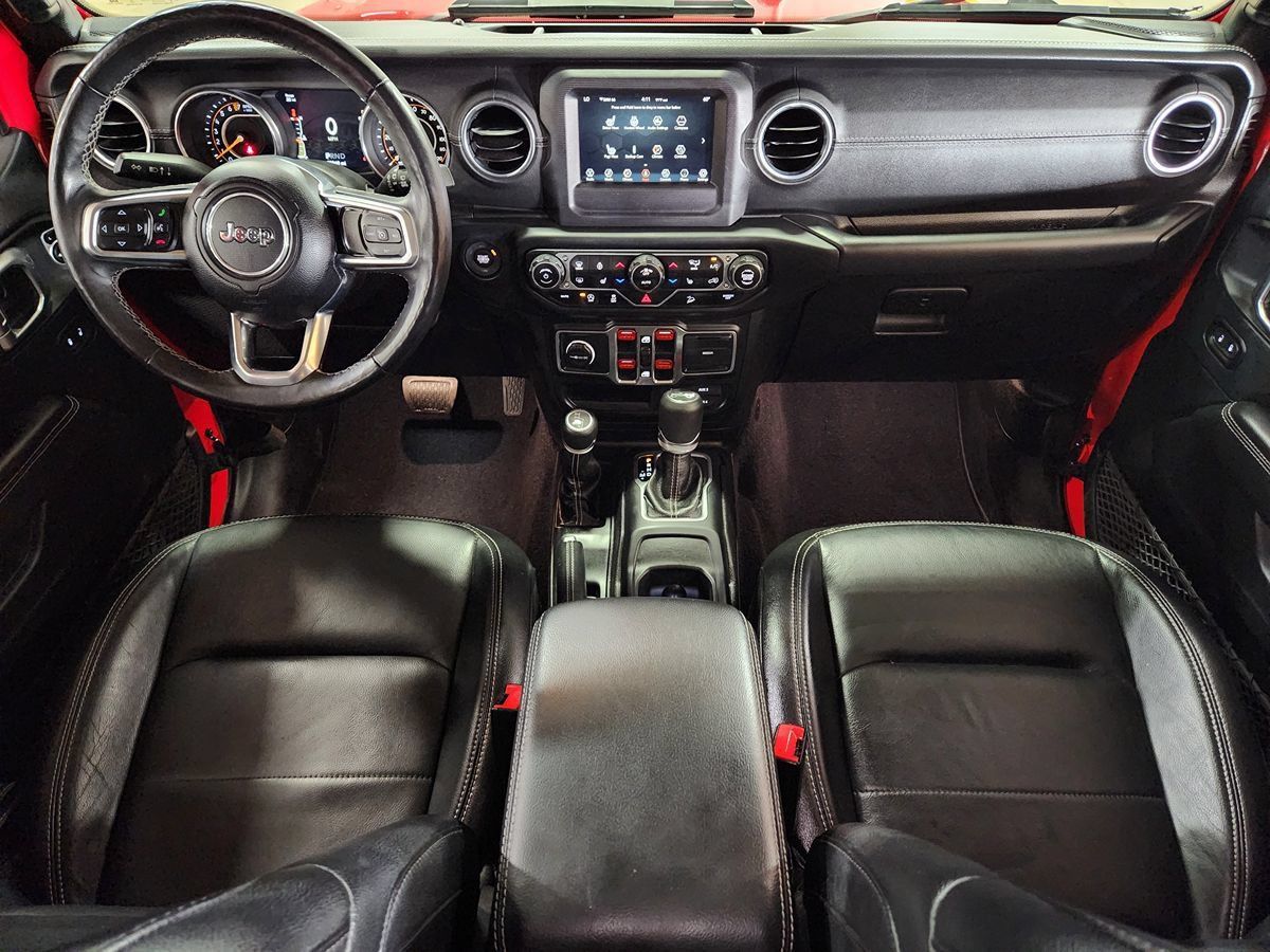 Used 2018 Jeep Wrangler Unlimited Sahara w/ Cold Weather Group AWD/4WD image 44