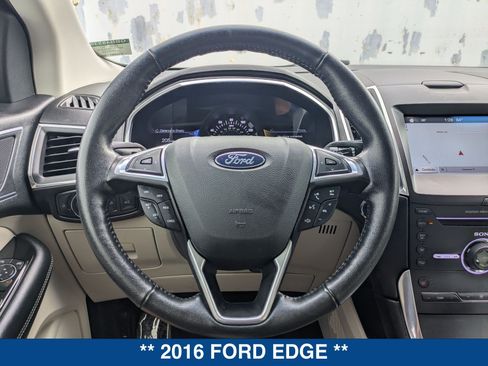 Used 2016 Ford Edge Titanium w/ Technology Package FWD image 28