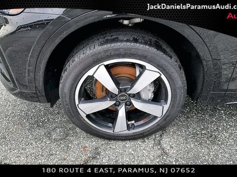 Used 2023 Audi Q5 2.0T Prestige w/ Prestige Package AWD/4WD image 8