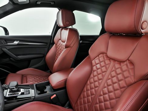 Used 2024 Audi SQ5 Premium Plus image 23