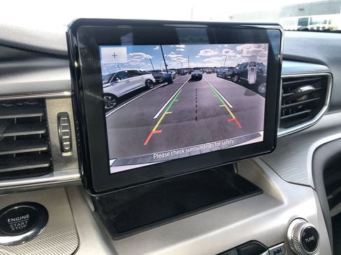 Used 2023 Ford Explorer XLT w/ Equipment Group 202A image 17