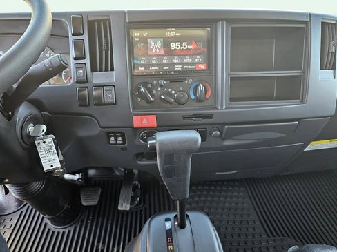 New 2025 Chevrolet Low Cab Forward image 15