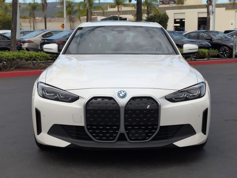 Used 2023 BMW i4 eDrive40 RWD image 3